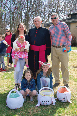 Easter Children_4398_Msgr